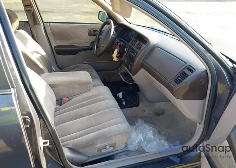 1996 Toyota Avalon Xl/Xls z USA, uszkodzony, nr VIN 4T1BF12B8TU089532